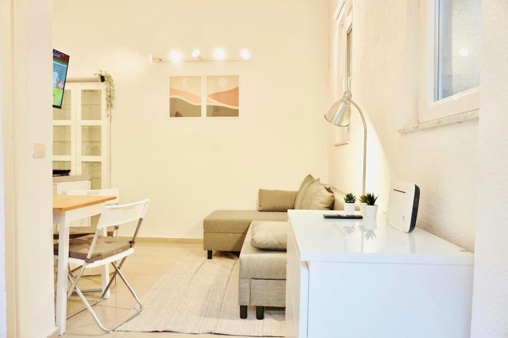 Gemutliches Kleines Studio-Apartment In Top Lage Nahe Karlsruhe Innenstadt Mit Klimaanlage Eksteriør bilde