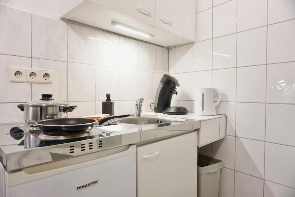 Gemutliches Kleines Studio-Apartment In Top Lage Nahe Karlsruhe Innenstadt Mit Klimaanlage Eksteriør bilde