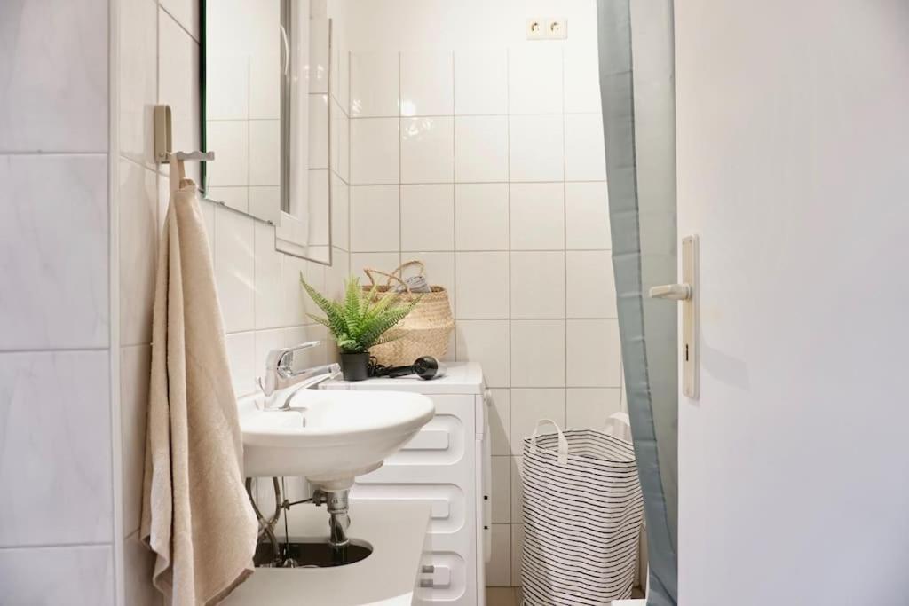 Gemutliches Kleines Studio-Apartment In Top Lage Nahe Karlsruhe Innenstadt Mit Klimaanlage Eksteriør bilde